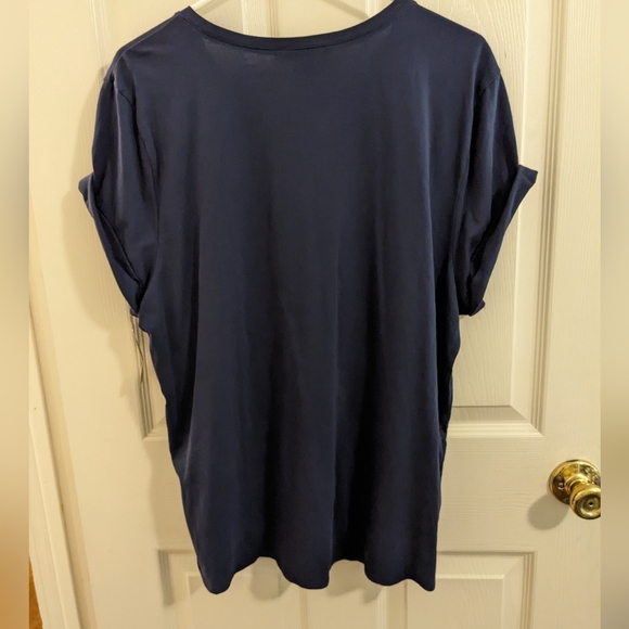 ‼️CLEARANCE  Navy blue, short sleeve top with floral embroidery, size XXL - Picture 9 of 12